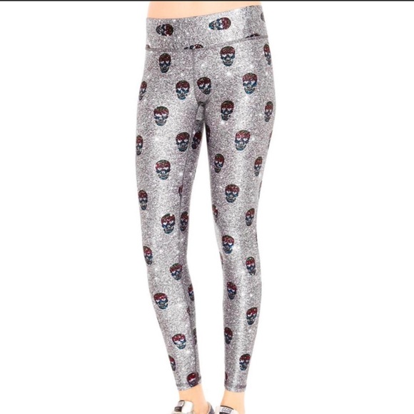 NWT Terez Skull Leggings , Full Length, High Waisted, Size M - Picture 1 of 6